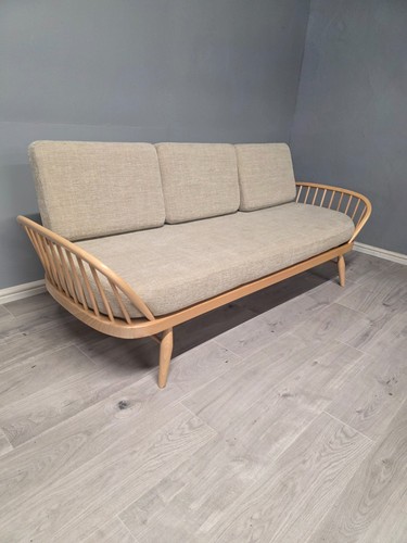 Blonde ercol studio day - ercol,