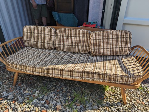 Ercol studio 355 couch day - studio,