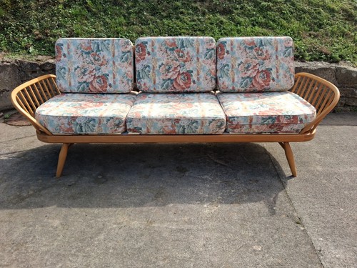 Ercol studio couch sofa - , day