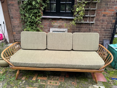 Ercol day bed - day,